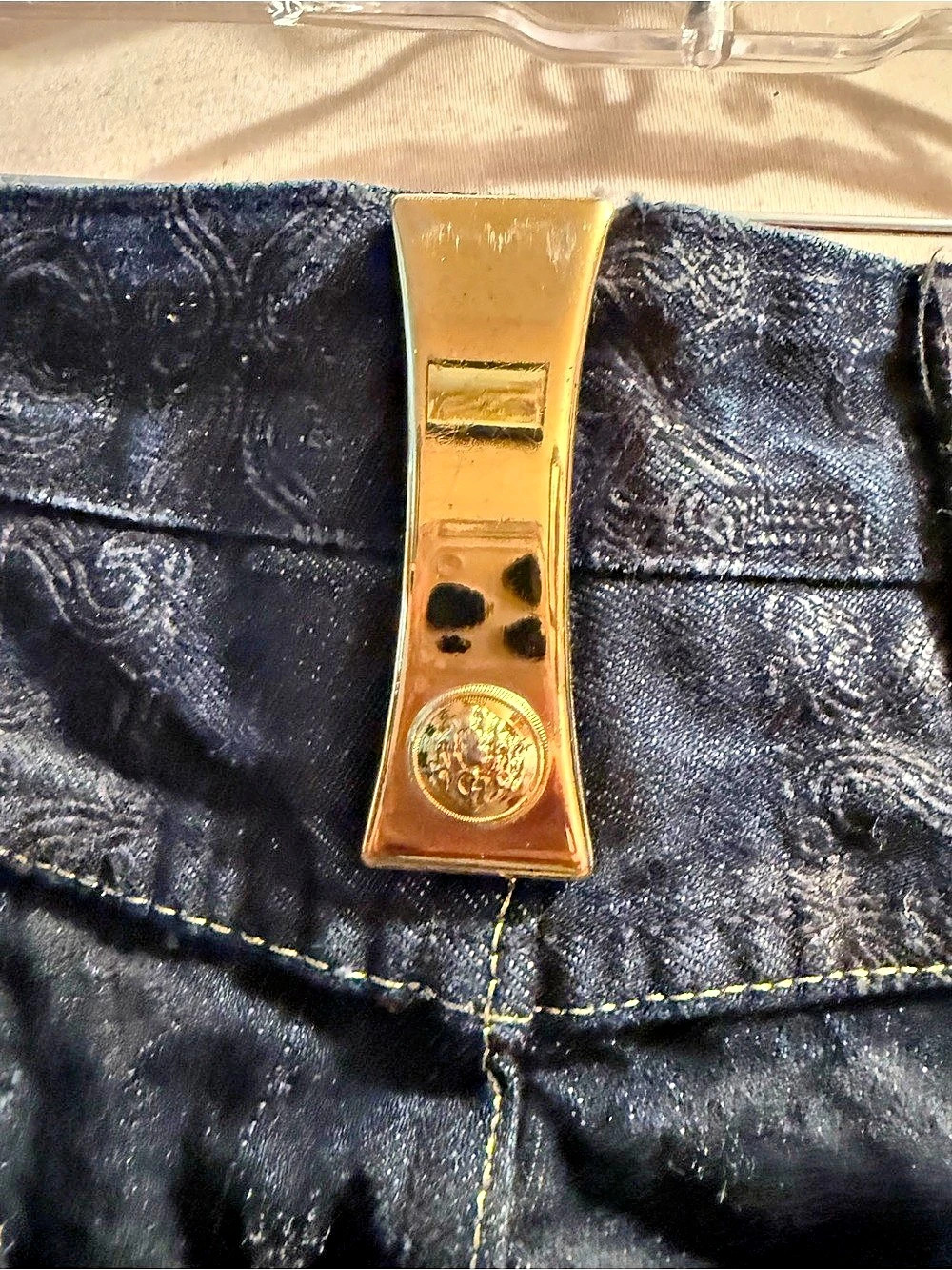 VTG Crown Holder Embellished Jeans Black & Blue Waist 36 - Picture 5 of 13